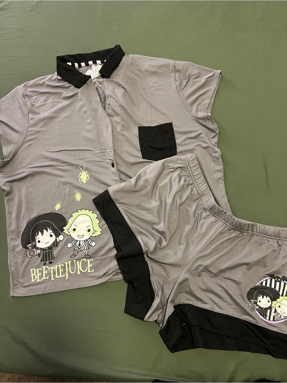 Beetlejuice Pajama Set - Gray & Black - Size L